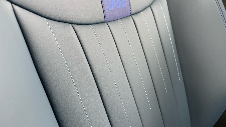 MINI Aceman 135kW E Classic 43kWh 5dr Auto Electric Hatchback